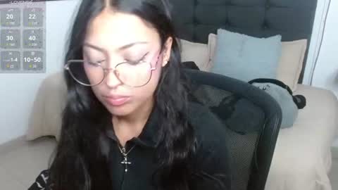 Snapshot of vannesweet_ chatting on July 19, 8:34 pm vane online show from July 19, 8:34 pm