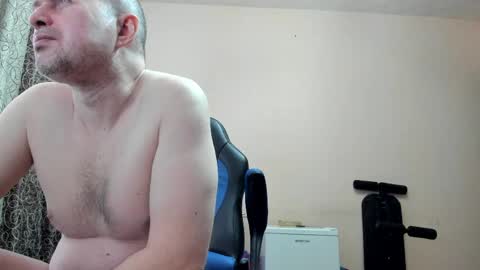 vano_822 online show from April 4, 5:27 am