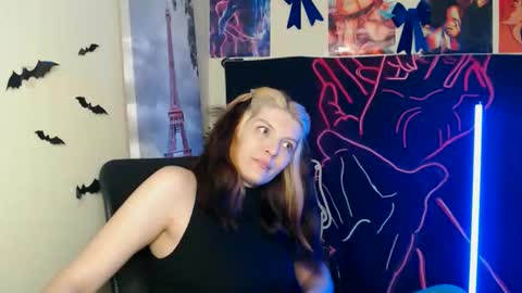 Vanessa online show from April 17, 3:04 pm