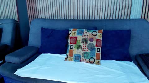 Vans Ross online show from January 5, 5:27 pm