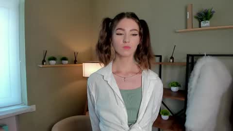 Charline online show from May 18, 10:43 am