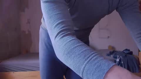 Snapshot of vanya101 chatting on February 12, 12:55 pm Vanya Gold online show from February 12, 12:55 pm