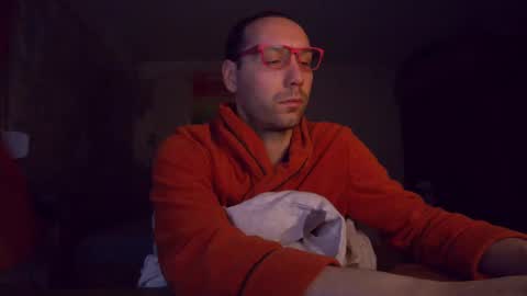 Snapshot of vanya101 chatting on February 19, 2:33 am Vanya Gold online show from February 19, 2:33 am