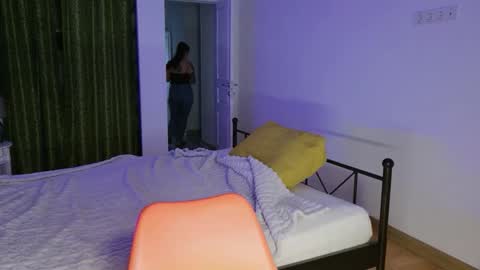 vaolietkat online show from January 10, 6:59 am