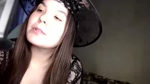 Var Kiss online show from November 1, 9:44 am