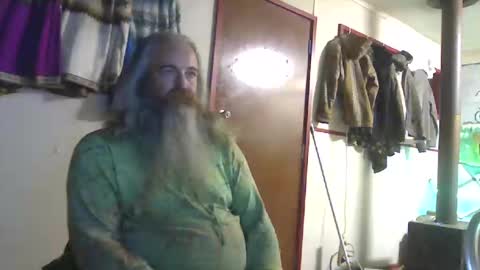 Snapshot of vbeetz123 chatting on May 30, 6:27 pm Vbeetz 123-oldest-aus-outlaw online show from May 30, 6:27 pm