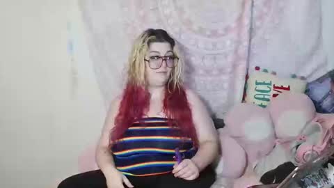 Snapshot of veelehanex3 chatting on June 3, 5:07 pm Veronica Lehane online show from June 3, 5:07 pm