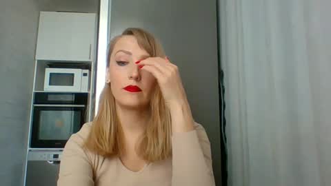 Snapshot of veessa chatting on April 19, 10:47 am Veessa online show from April 19, 10:47 am