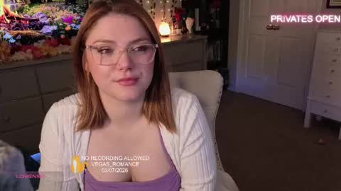 vegas_romance online show from March 8, 1:58 am