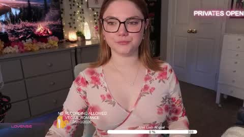 Snapshot of vegas_romance chatting on May 11, 12:16 am vegas_romance online show from May 11, 12:16 am