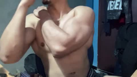 Snapshot of veilofstrength11 chatting on November 13, 11:03 pm veilofstrength11 online show from November 13, 11:03 pm