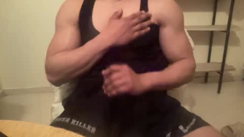 Snapshot of veilofstrength11 chatting on February 25, 8:29 pm veilofstrength11 online show from February 25, 8:29 pm