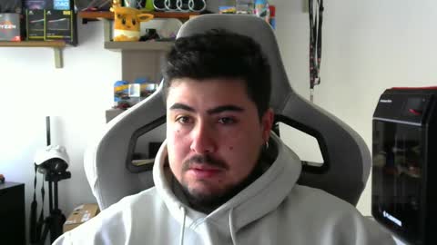 Snapshot of veils24 chatting on November 10, 2:38 pm Charles online show from November 10, 2:38 pm