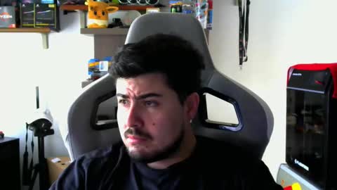 Snapshot of veils24 chatting on November 12, 3:23 pm Charles online show from November 12, 3:23 pm