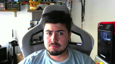 Snapshot of veils24 chatting on November 13, 4:39 pm Charles online show from November 13, 4:39 pm