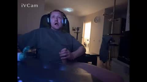 Snapshot of velikiibelyi17 chatting on November 1, 6:21 pm Deniel online show from November 1, 6:21 pm