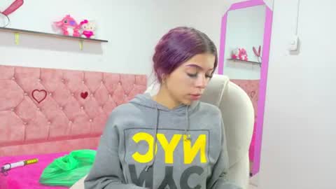 Velinahoney online show from August 6, 12:29 pm