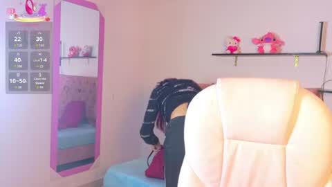 velinahoneyy online show from June 12, 1:10 pm