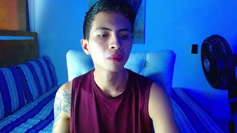 velk_hot1 online show from February 24, 11:41 am