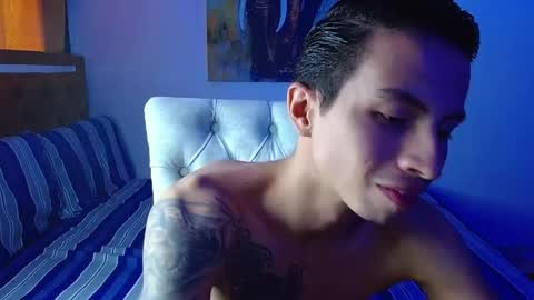 velk_hot1 online show from April 8, 1:11 pm