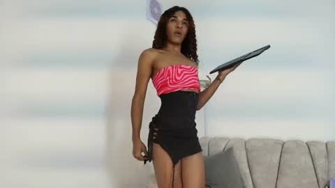 velvet_sex23 online show from July 7, 8:07 am