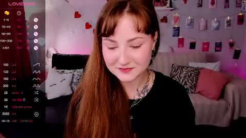 Snapshot of velvetcherry_ chatting on July 5, 9:05 am Mia online show from July 5, 9:05 am