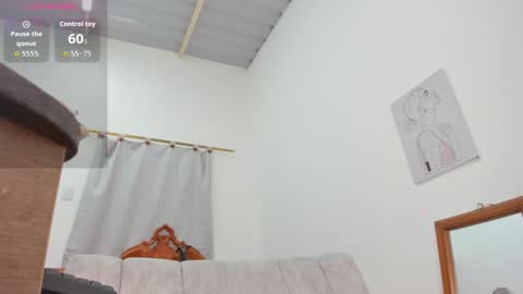 Velvetluna online show from March 14, 1:49 pm