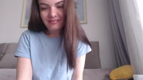 velvetmoon123 online show from April 10, 6:29 am