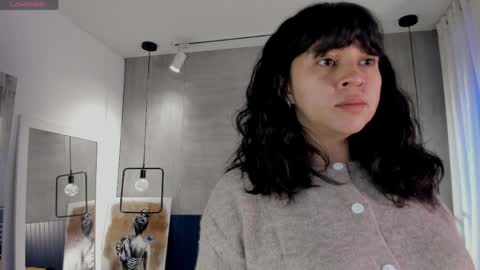 velvettease_ online show from April 5, 12:57 pm