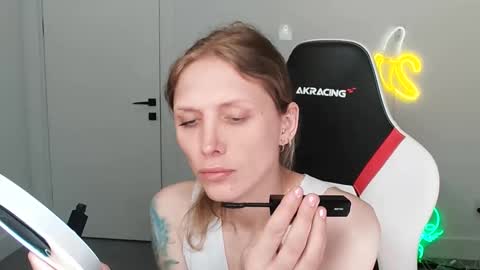 VelvetTGirl online show from February 13, 3:13 am