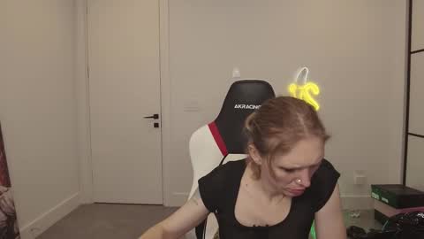 VelvetTGirl online show from February 20, 2:41 am