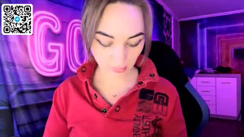 Snapshot of velvettouch4444 chatting on February 27, 8:53 pm MERYEM online show from February 27, 8:53 pm