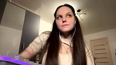 Emily online show from March 13, 8:37 pm