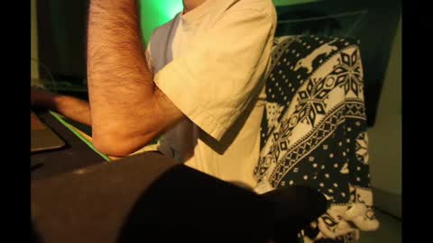 venezuelaninparadise online show from December 3, 2:25 am