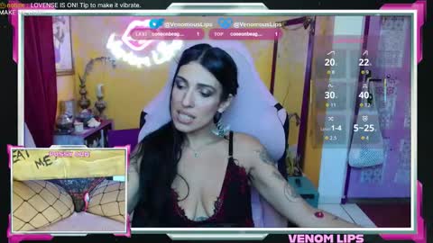 Snapshot of venomouslips chatting on February 19, 1:18 pm VenomLips online show from February 19, 1:18 pm