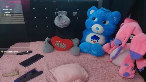 Snapshot of venus_26_ chatting on March 9, 10:58 pm eva online show from March 9, 10:58 pm