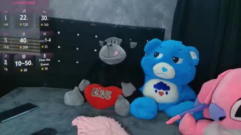 Snapshot of venus_26_ chatting on April 7, 10:53 pm eva online show from April 7, 10:53 pm