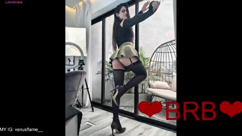 Snapshot of venus_flame chatting on April 18, 11:58 am VENUS online show from April 18, 11:58 am