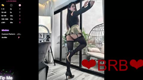 Snapshot of venus_flame chatting on April 21, 11:27 am VENUS online show from April 21, 11:27 am
