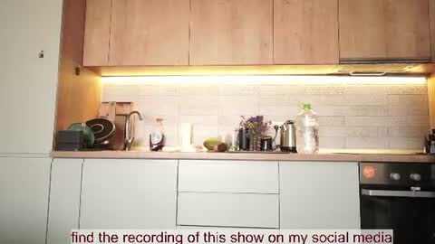 Snapshot of venus_in_jeans chatting on July 21, 8:49 am Bella online show from July 21, 8:49 am