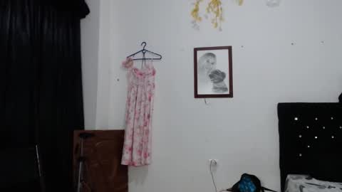 venus_menoza online show from April 15, 1:51 pm