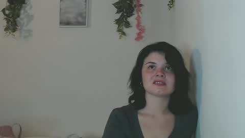 Snapshot of venusastar chatting on March 6, 3:36 am Miss Venus online show from March 6, 3:36 am