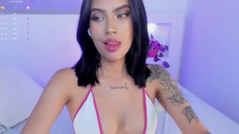 Snapshot of venusevans1 chatting on February 26, 2:15 am Venus Evans online show from February 26, 2:15 am