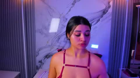 Venusowen  online show from February 18, 1:29 pm