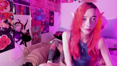 venusxneo online show from December 19, 9:29 am