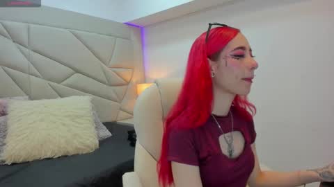 venusxneo online show from September 15, 8:20 pm