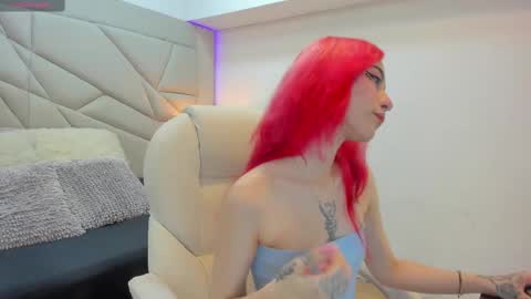 venusxneo online show from October 14, 8:09 pm