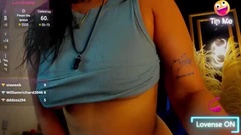 Snapshot of venuz_lee chatting on February 25, 4:31 pm Nice to greet you my name is Vanessa online show from February 25, 4:31 pm