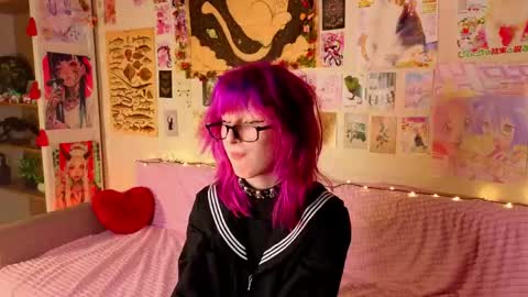 Erica online show from May 3, 8:04 pm