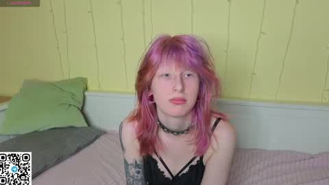 Erica online show from May 10, 8:03 pm